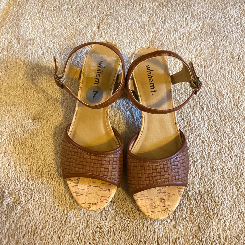 White mountain block heel sandals